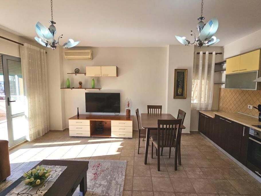 Central Apartment Tirana Eksteriør billede